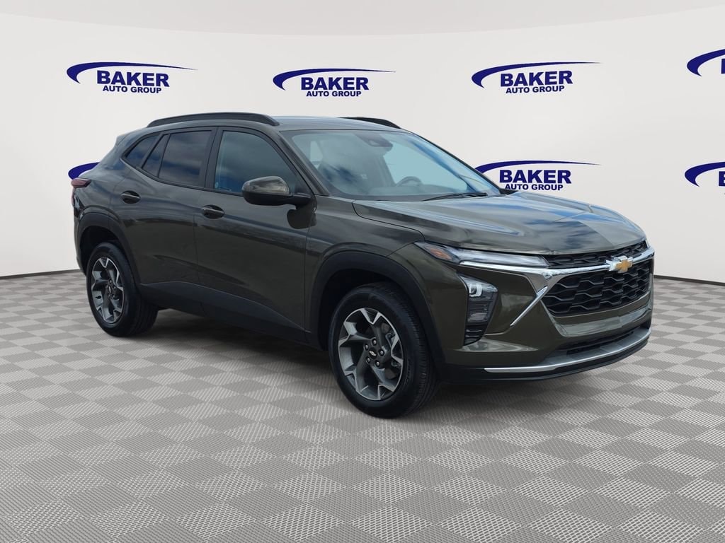 Used 2024 Chevrolet Trax LT SUV