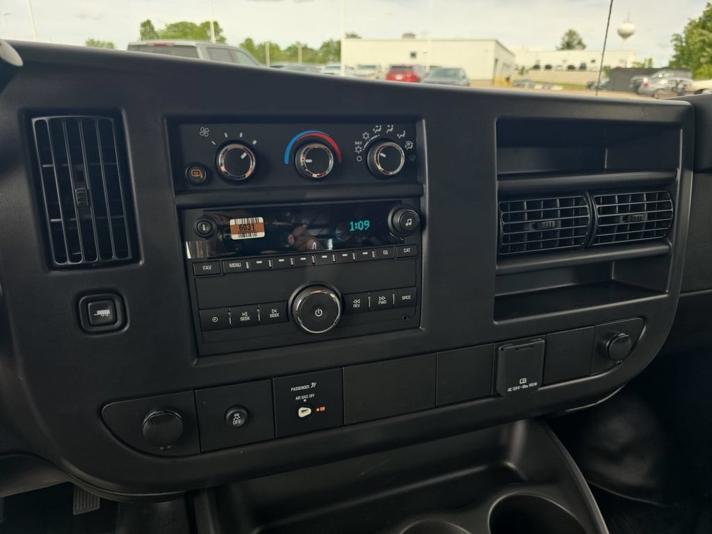 2026 GMC Savana Cargo Work Van - Photo 22