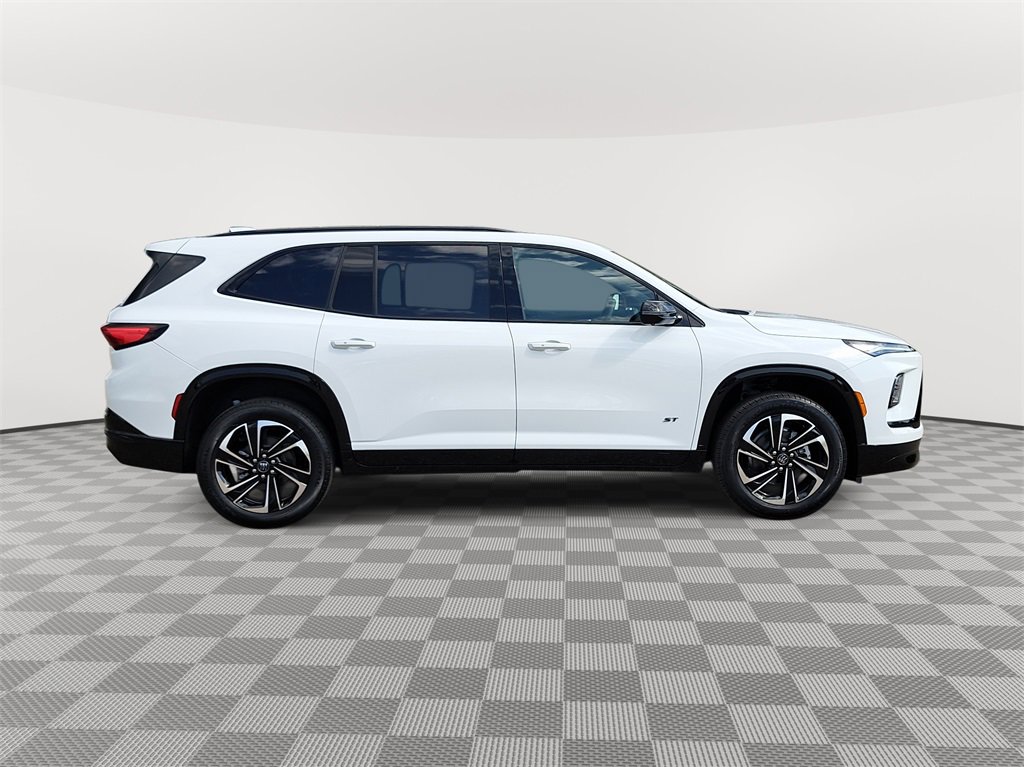 2026 Buick Enclave Sport Touring photo 4