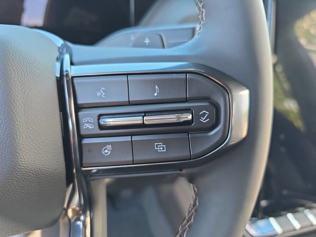 2026 GMC Yukon AT4 - Photo 18