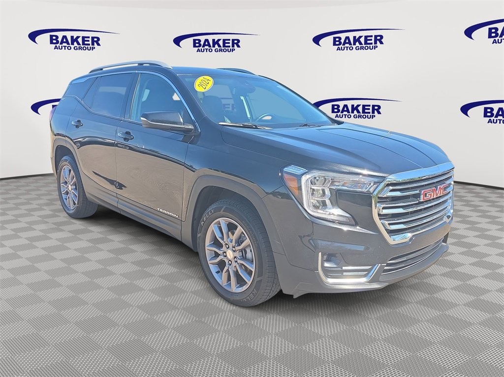 Used 2024 GMC Terrain SLT SUV