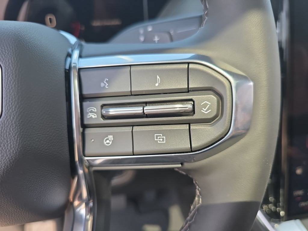 2026 GMC Yukon XL Denali - Photo 19