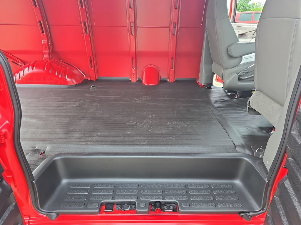 2026 GMC Savana Cargo Work Van - Photo 11