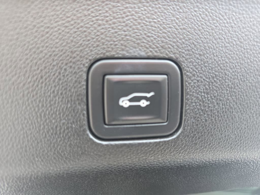 2023 GMC Yukon XL Denali Ultimate - Photo 15