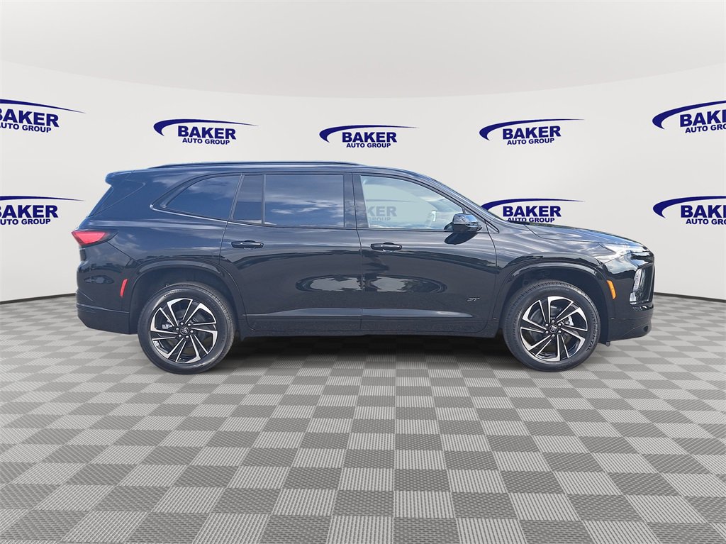 2026 Buick Enclave Sport Touring photo 4