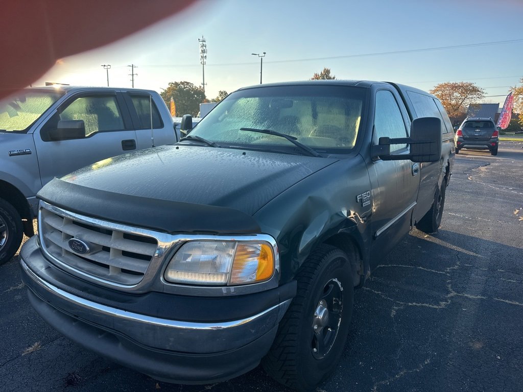 2001 Ford F-150 XL's photo