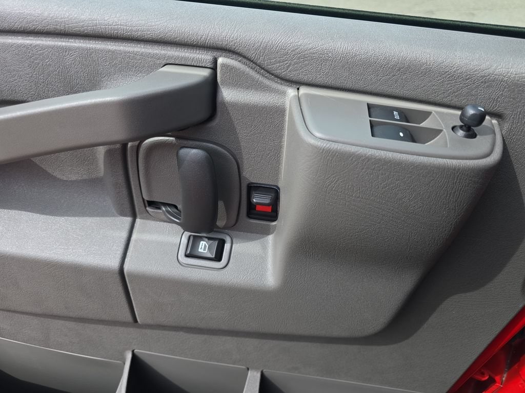 2026 GMC Savana Cargo Work Van - Photo 28