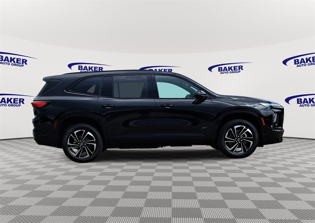 2026 Buick Enclave Sport Touring photo 4