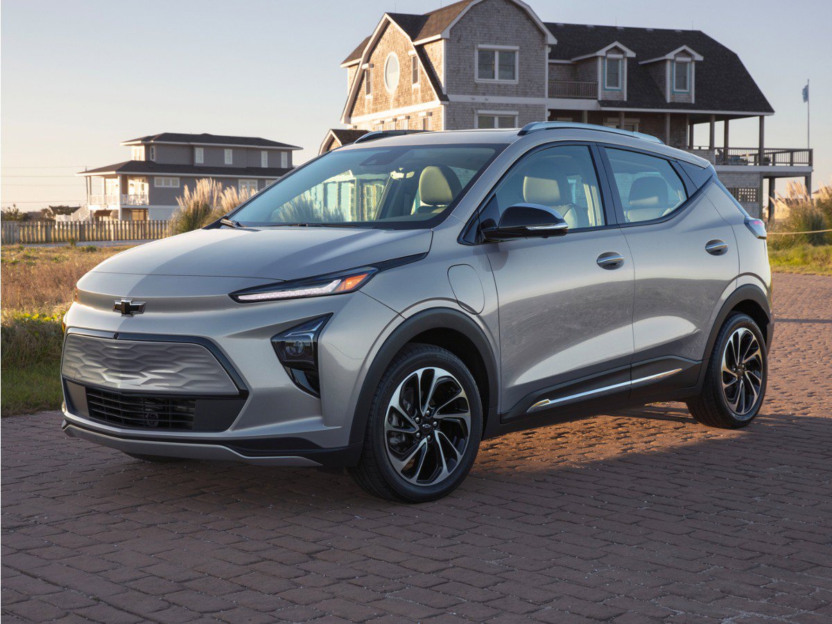 2023 Chevrolet Bolt EUV Premier's photo