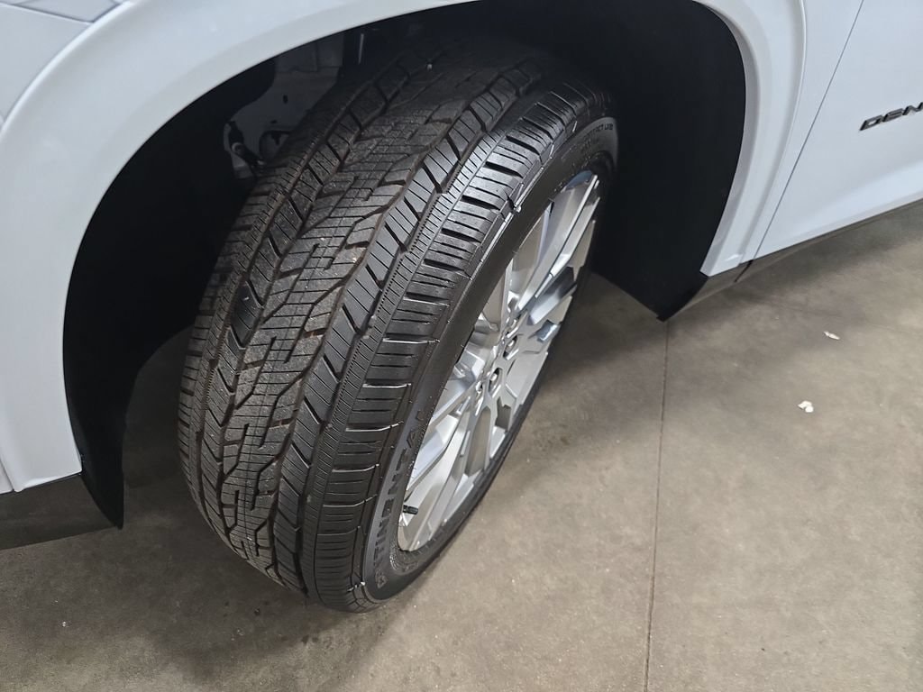 2026 GMC Acadia Denali - Photo 37