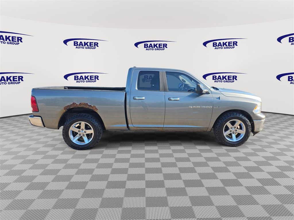 2011 Ram 1500 SLT photo 4