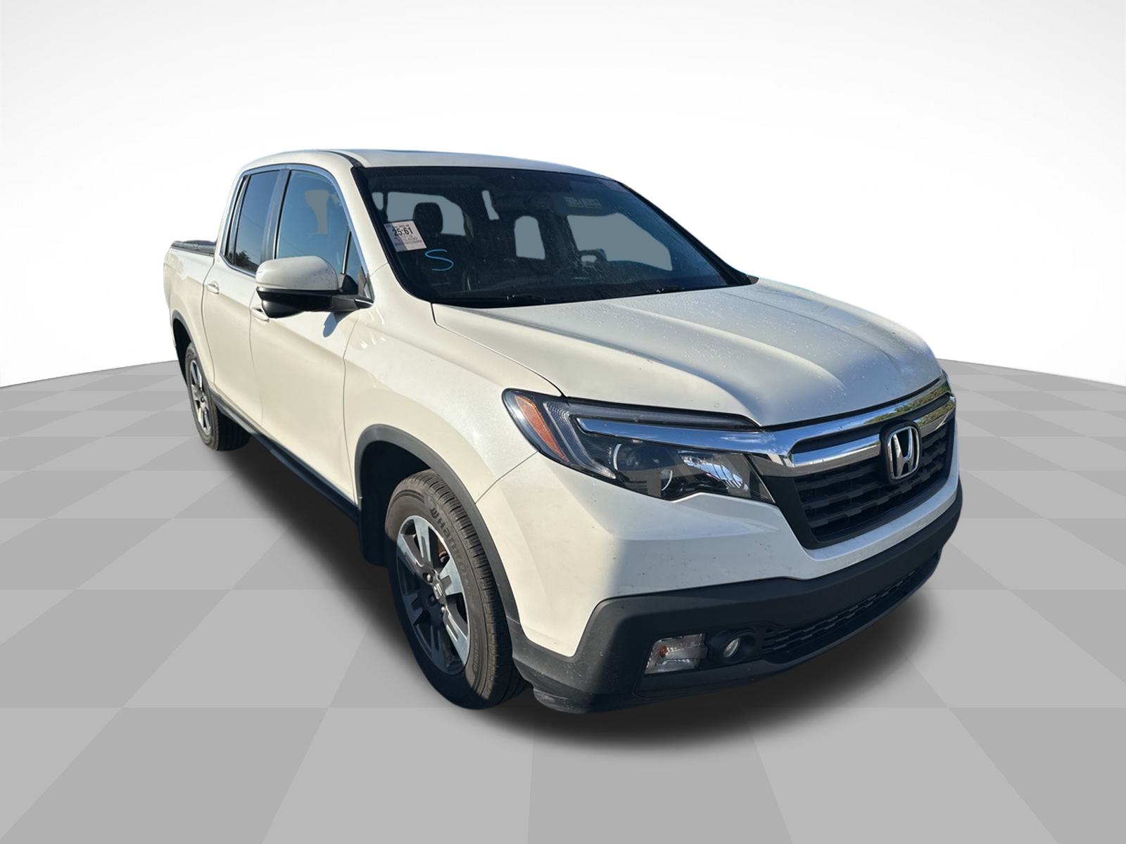 2019 Honda Ridgeline RTL-T photo 4
