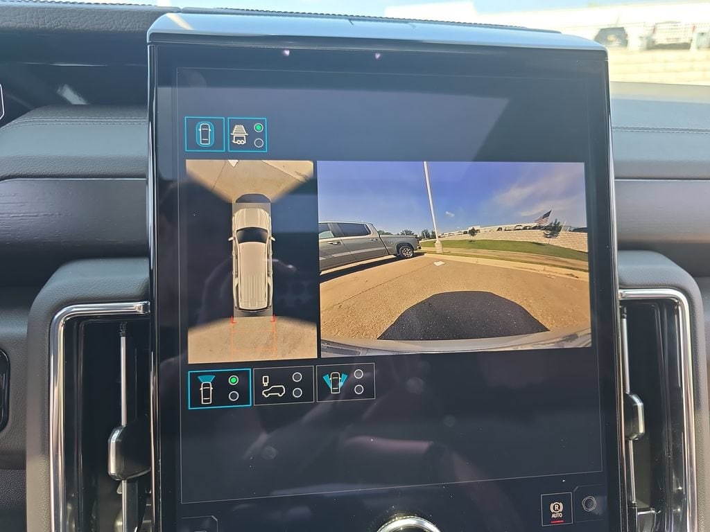 2026 GMC Yukon XL Denali - Photo 26