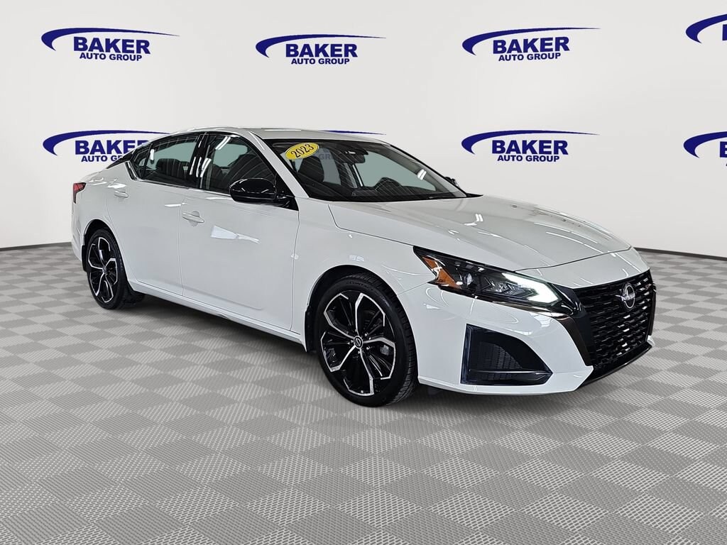 Used 2023 Nissan Altima 2.5 SR