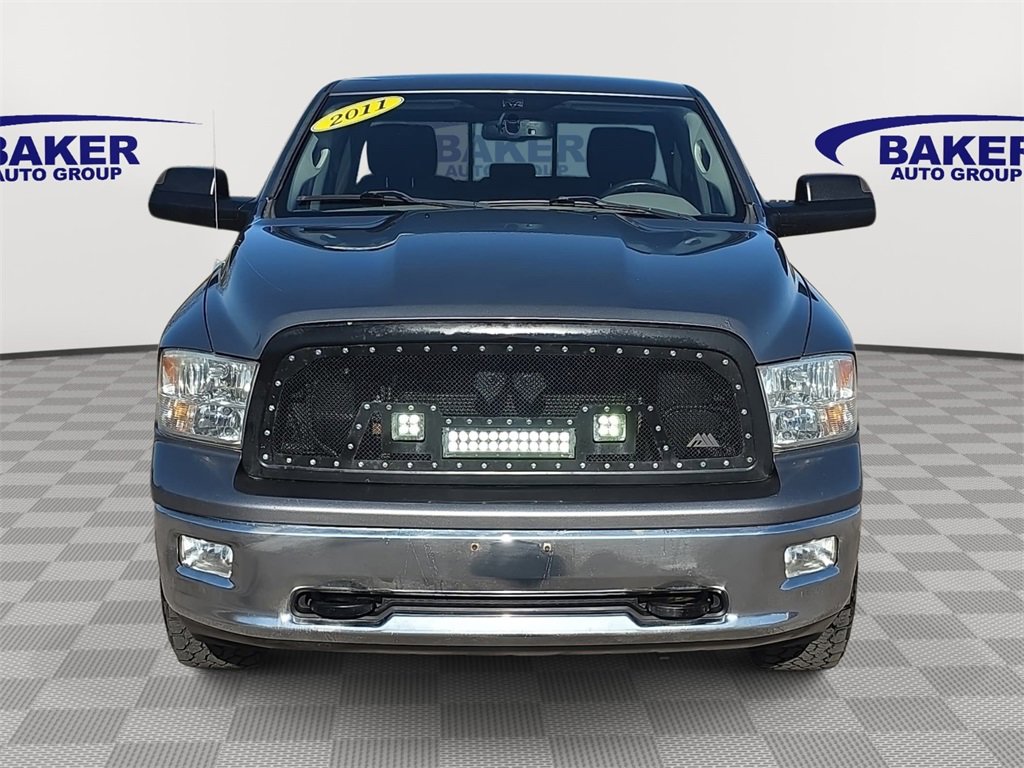 2011 Ram 1500 SLT photo 2