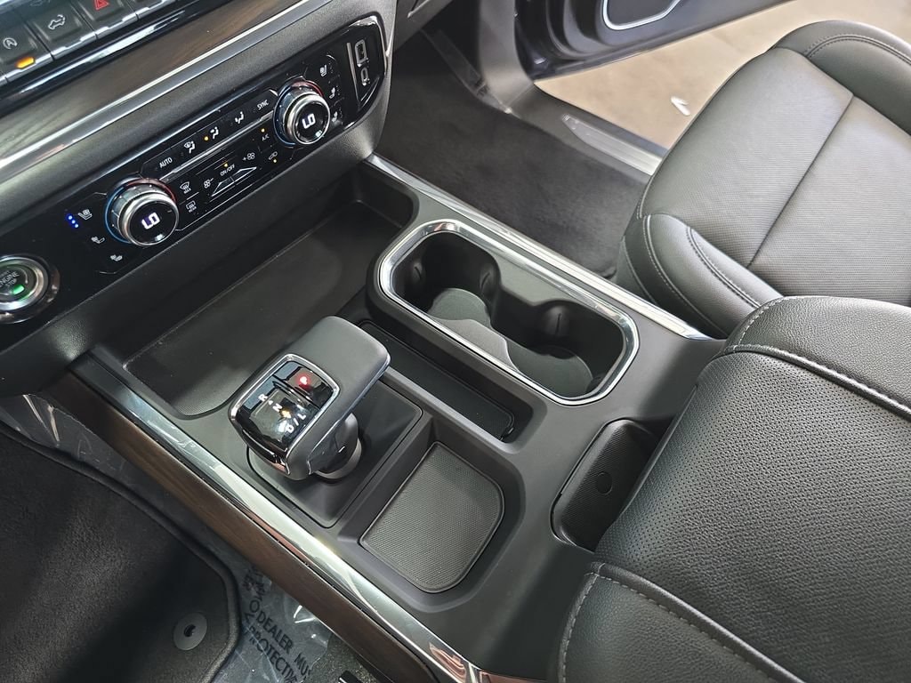 2023 GMC Sierra 1500 SLT - Photo 25