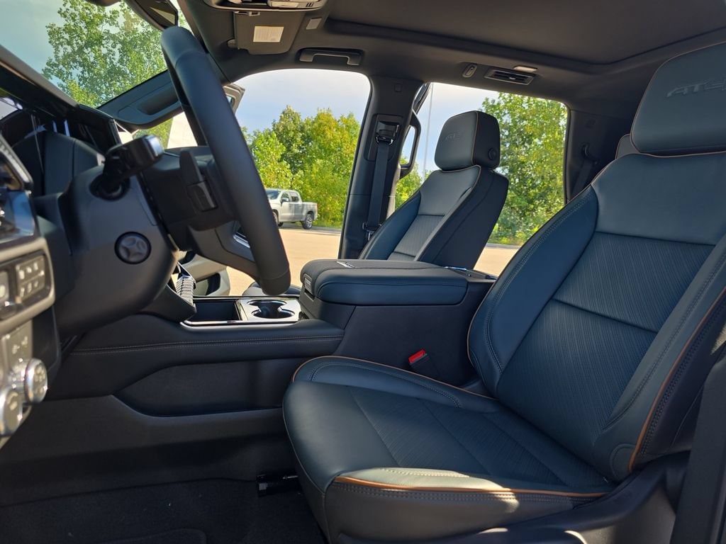 2026 GMC Yukon AT4 - Photo 15