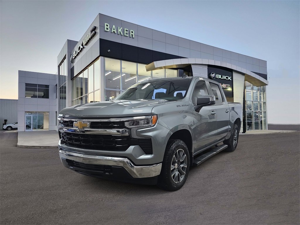 2025 Chevrolet Silverado 1500 LT's photo