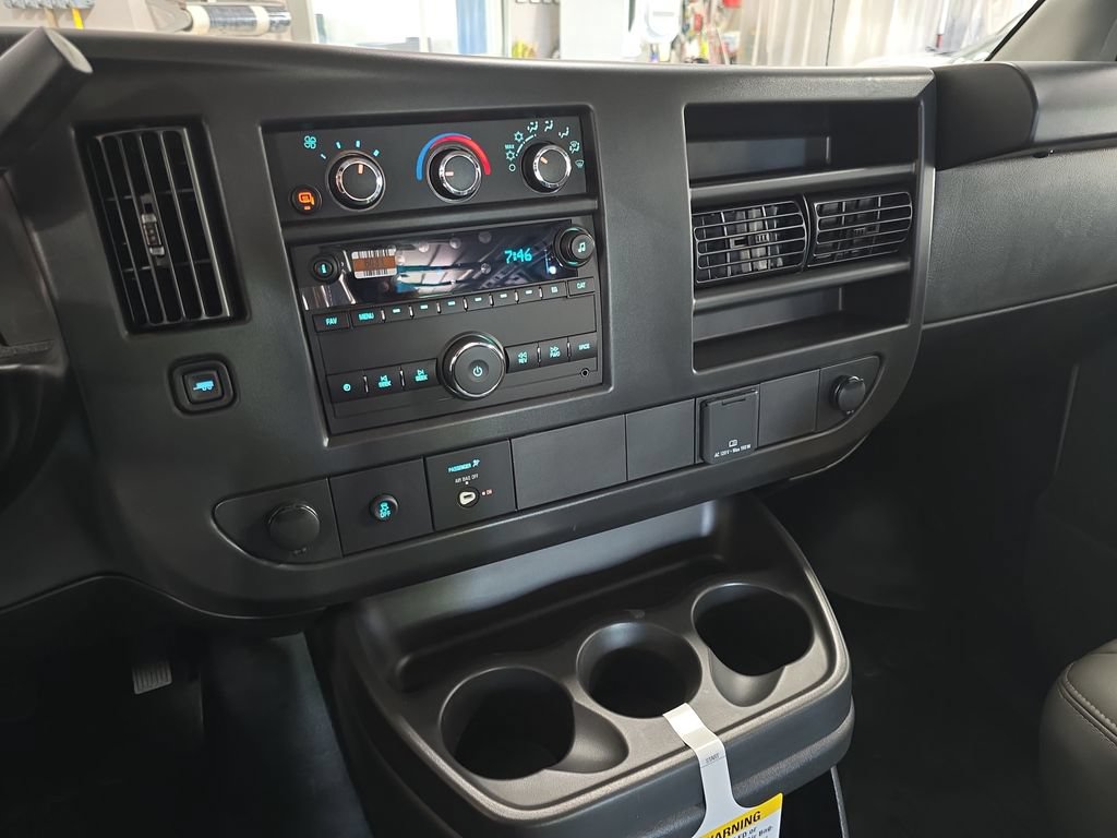 2026 GMC Savana Cargo Work Van - Photo 21