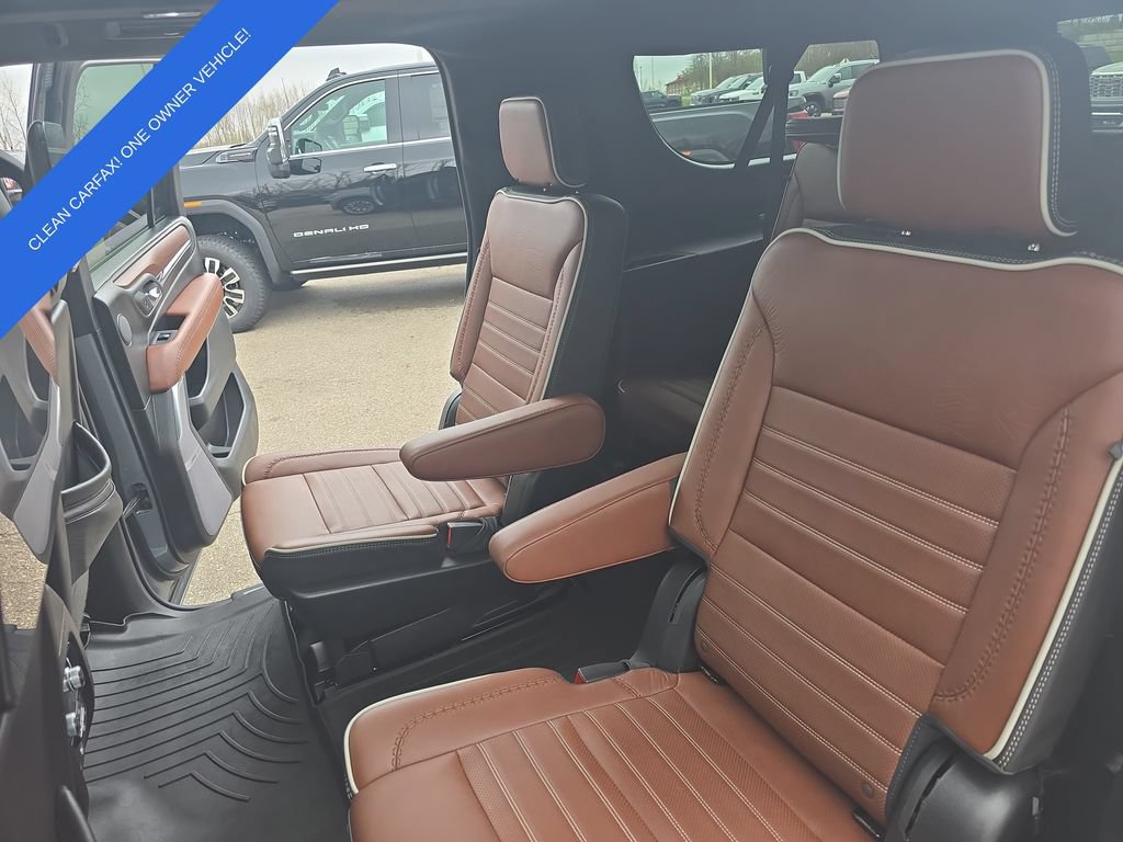 2023 GMC Yukon XL Denali Ultimate - Photo 17