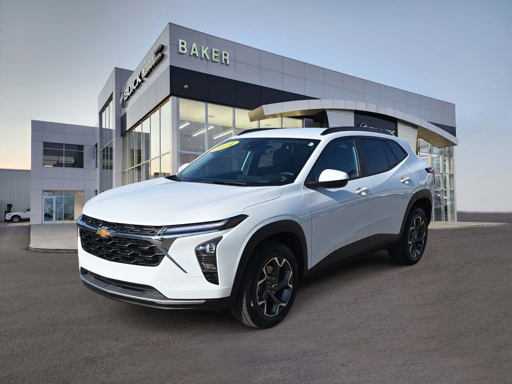 2024 Chevrolet Trax LT's photo