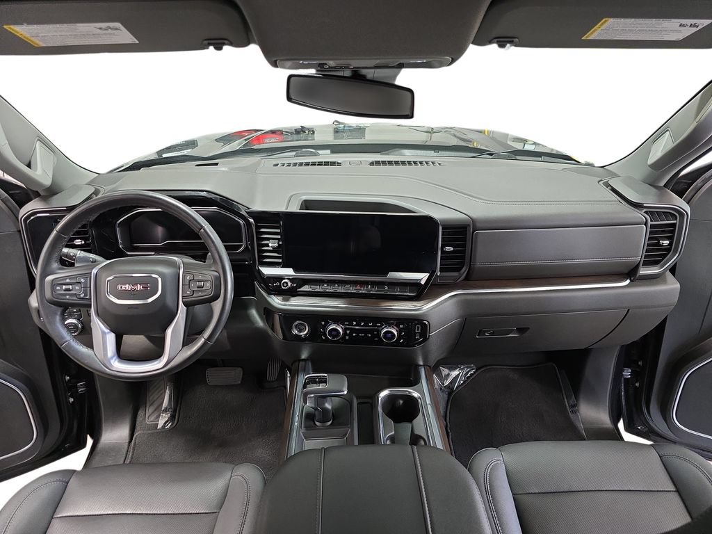 2023 GMC Sierra 1500 SLT - Photo 9