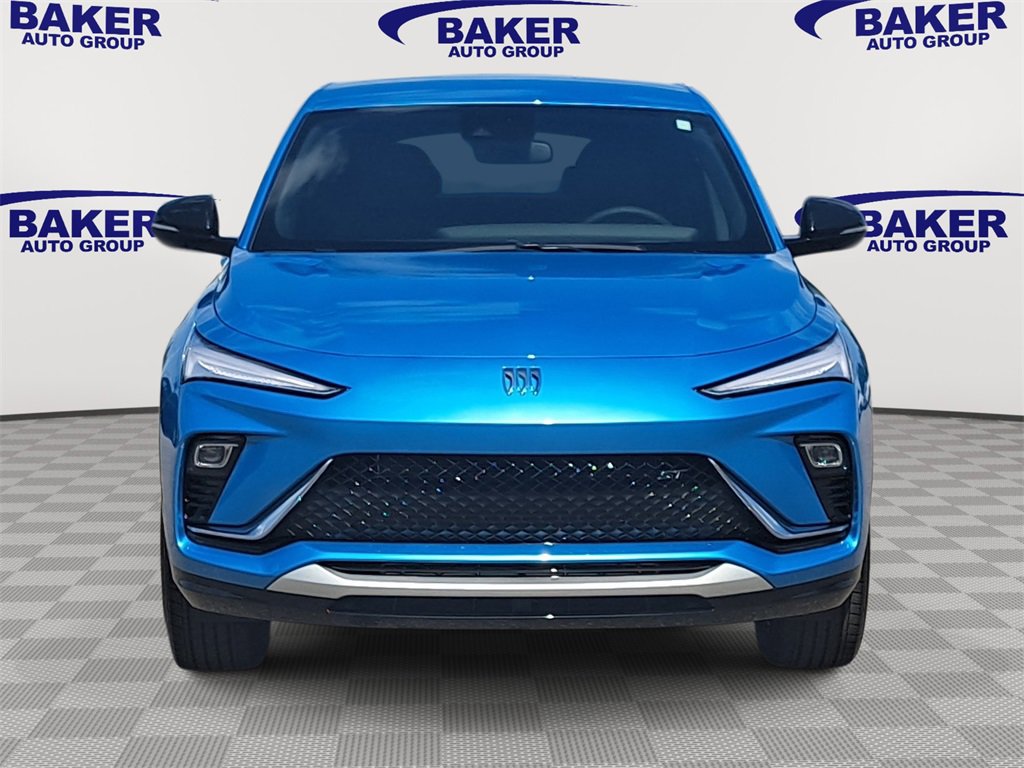 2025 Buick Envista ST photo 2