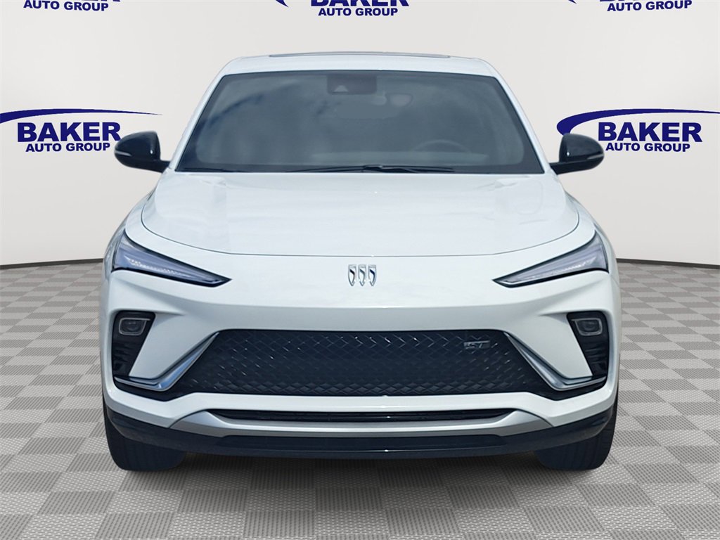 2025 Buick Envista ST photo 2