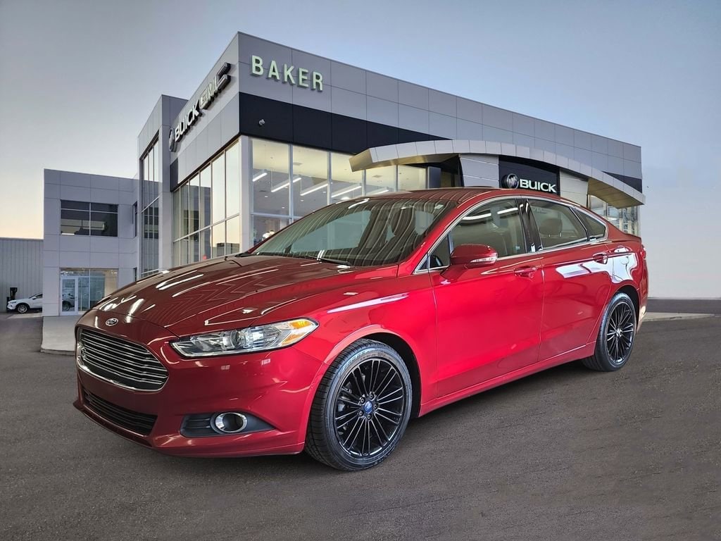 2016 Ford Fusion SE FWD's photo