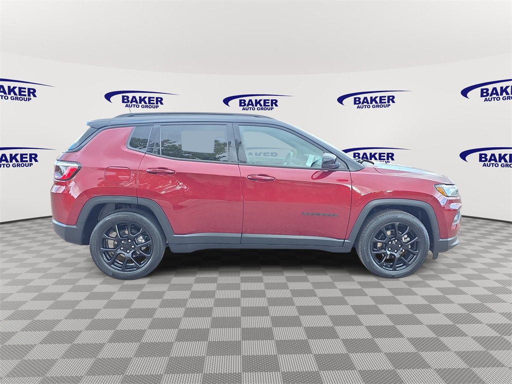 2022 Jeep Compass Altitude photo 3