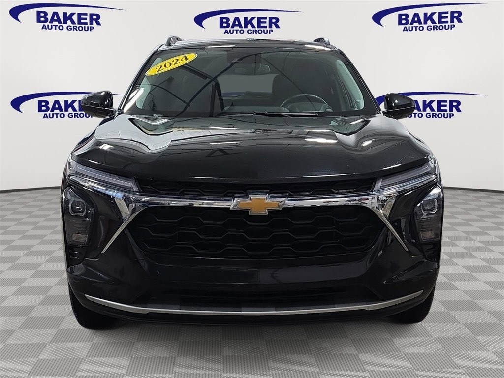 Used 2024 Chevrolet Trax LT SUV