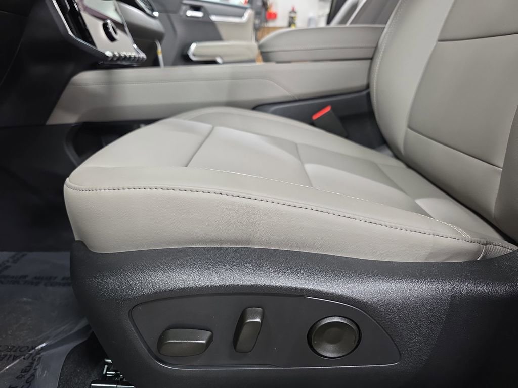 2026 GMC Acadia Elevation - Photo 31