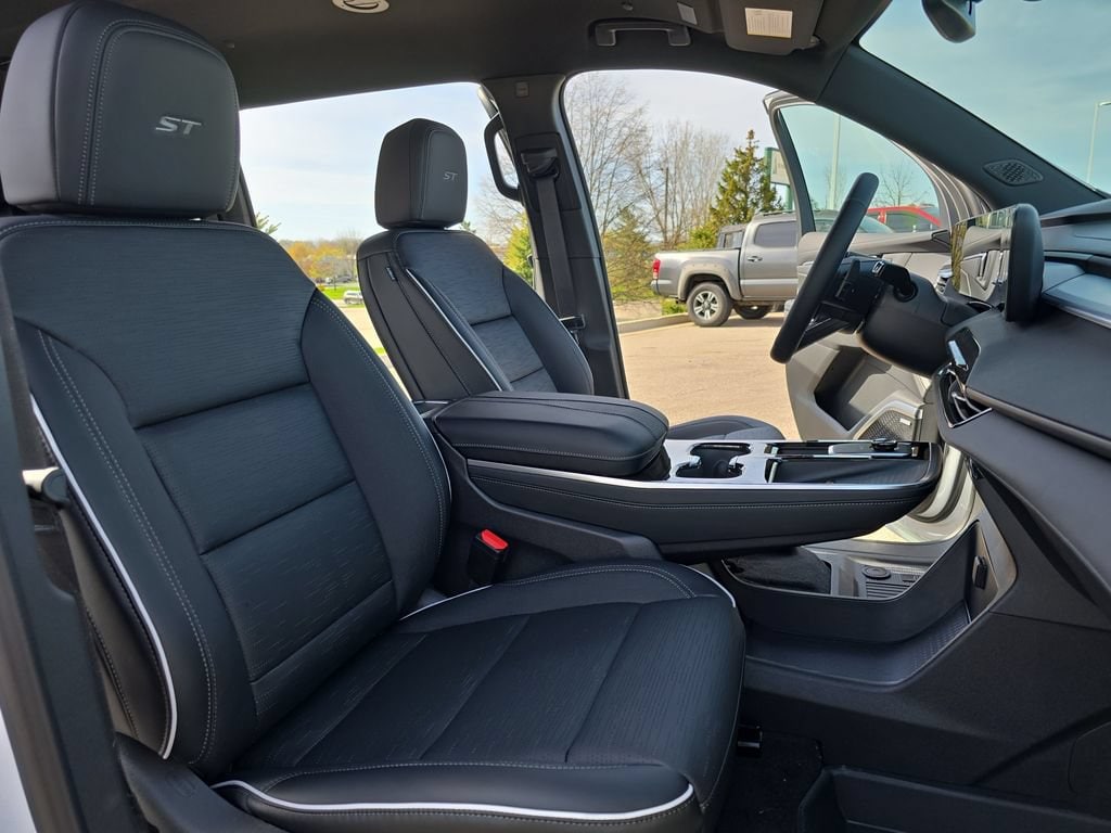 2026 Buick Enclave Sport Touring - Photo 10