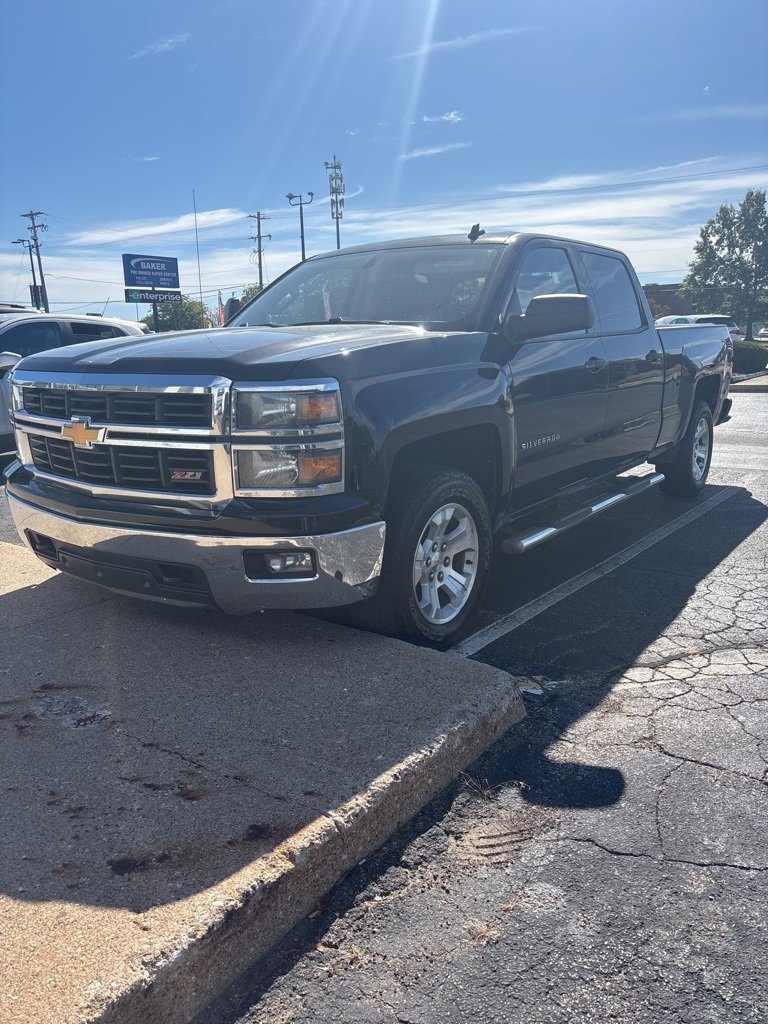 2014 Chevrolet Silverado 1500 LT photo 2