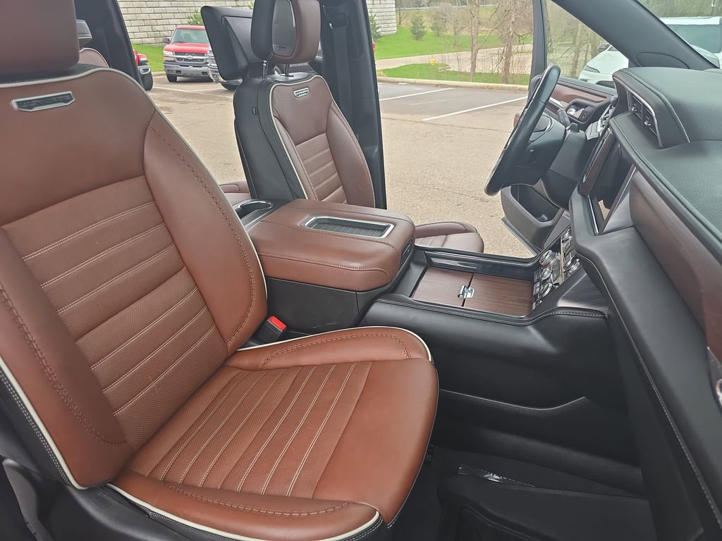 2023 GMC Yukon XL Denali Ultimate - Photo 10