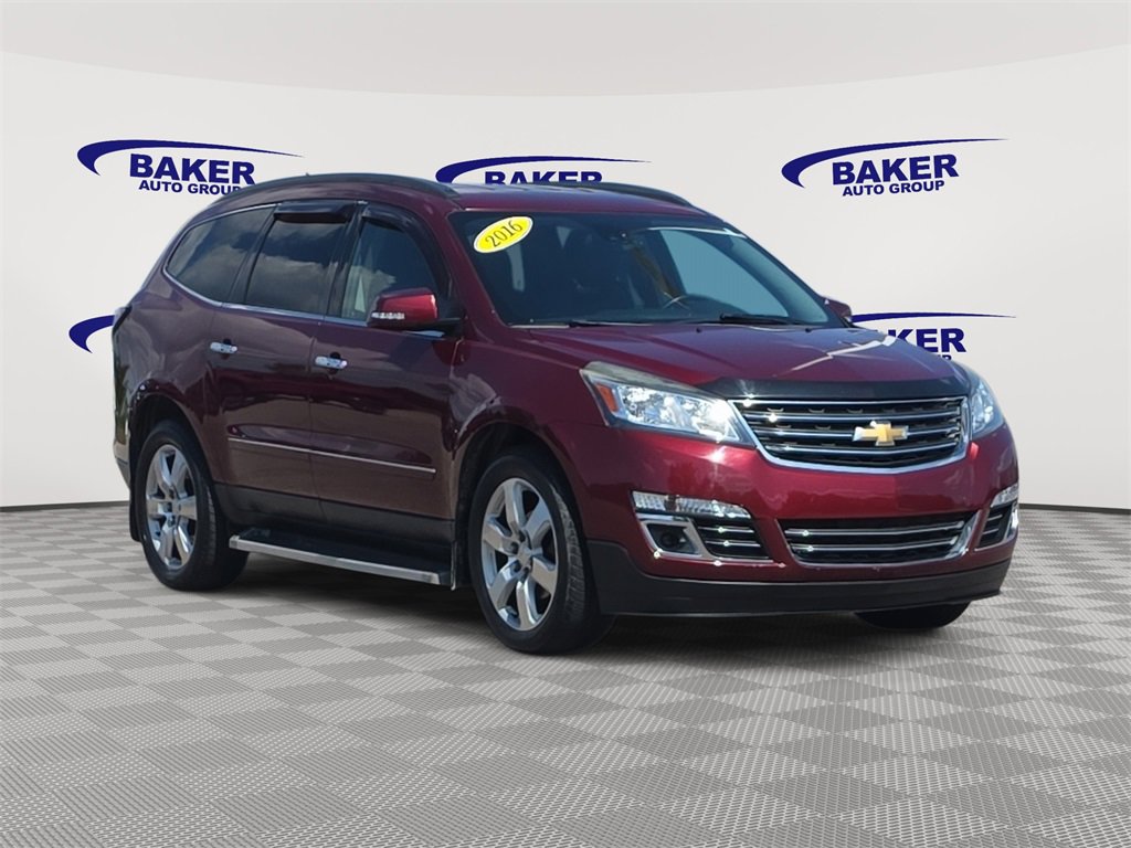 2016 Chevrolet Traverse LTZ photo 3