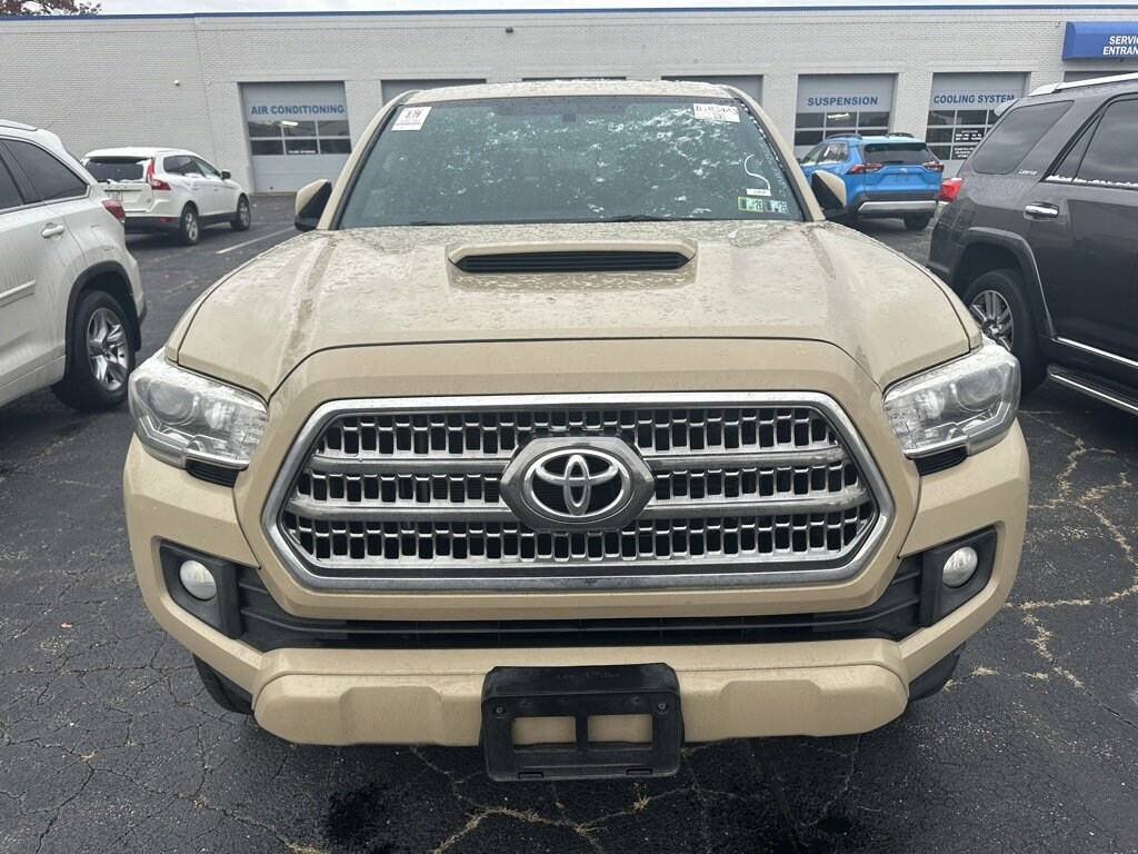 Used 2017 Toyota Tacoma SR5
