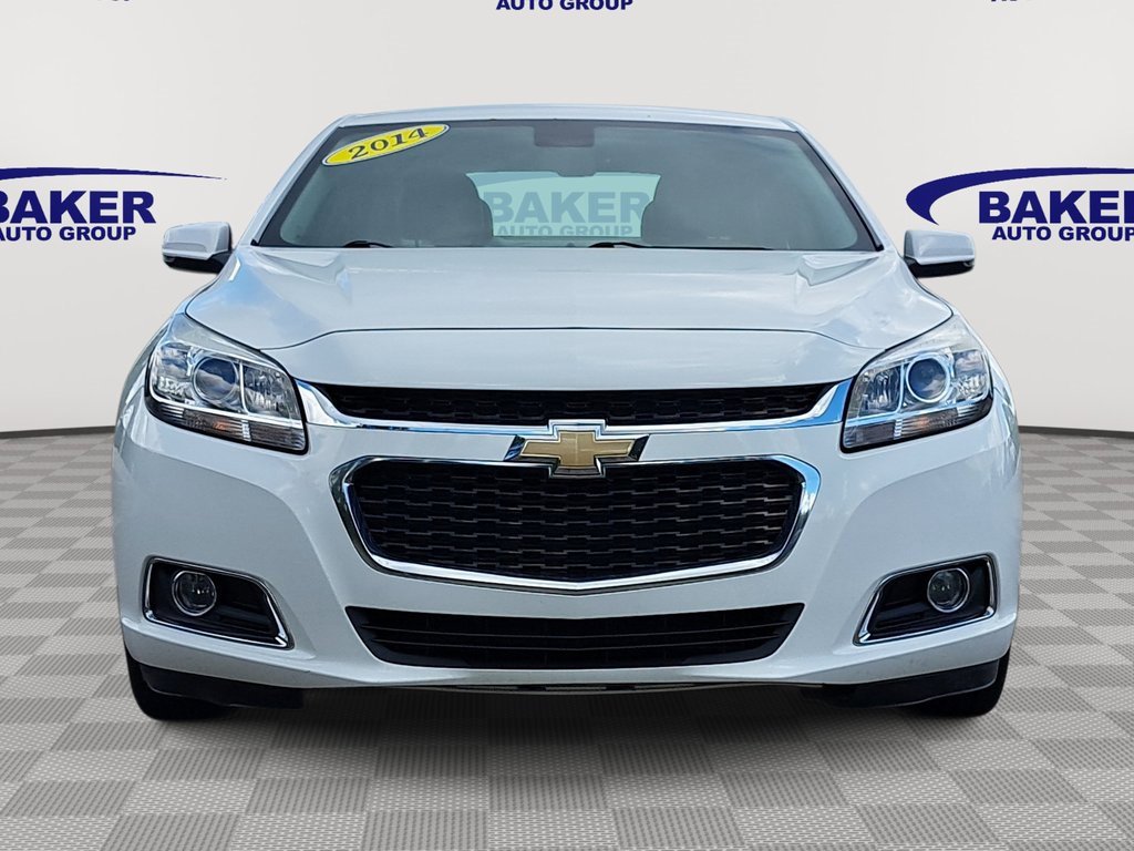 2014 Chevrolet Malibu 2LT photo 2