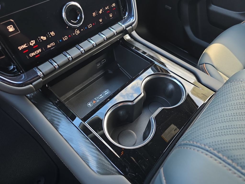 2026 GMC Yukon AT4 - Photo 23