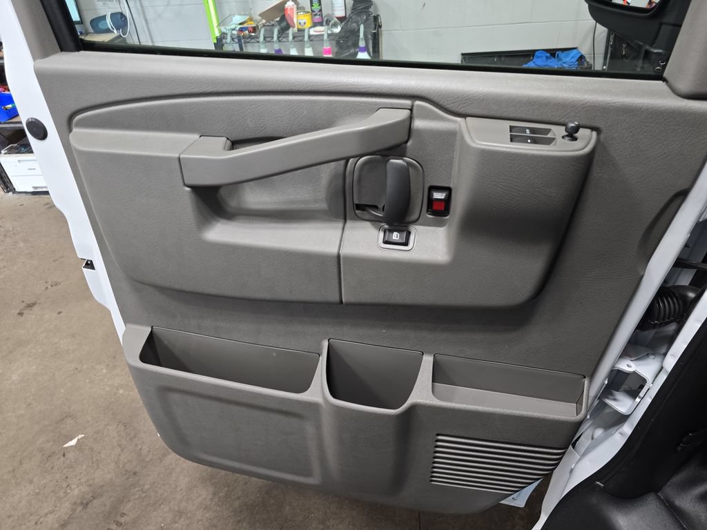 2026 GMC Savana Cargo Work Van - Photo 27