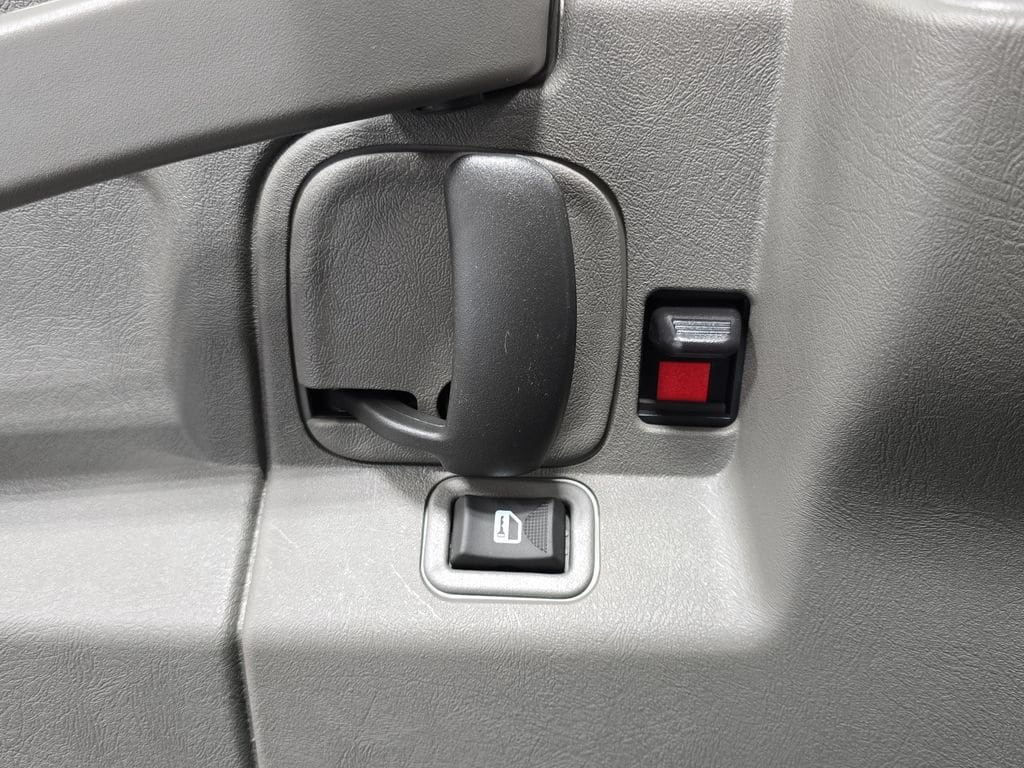 2026 GMC Savana Cargo Work Van - Photo 29