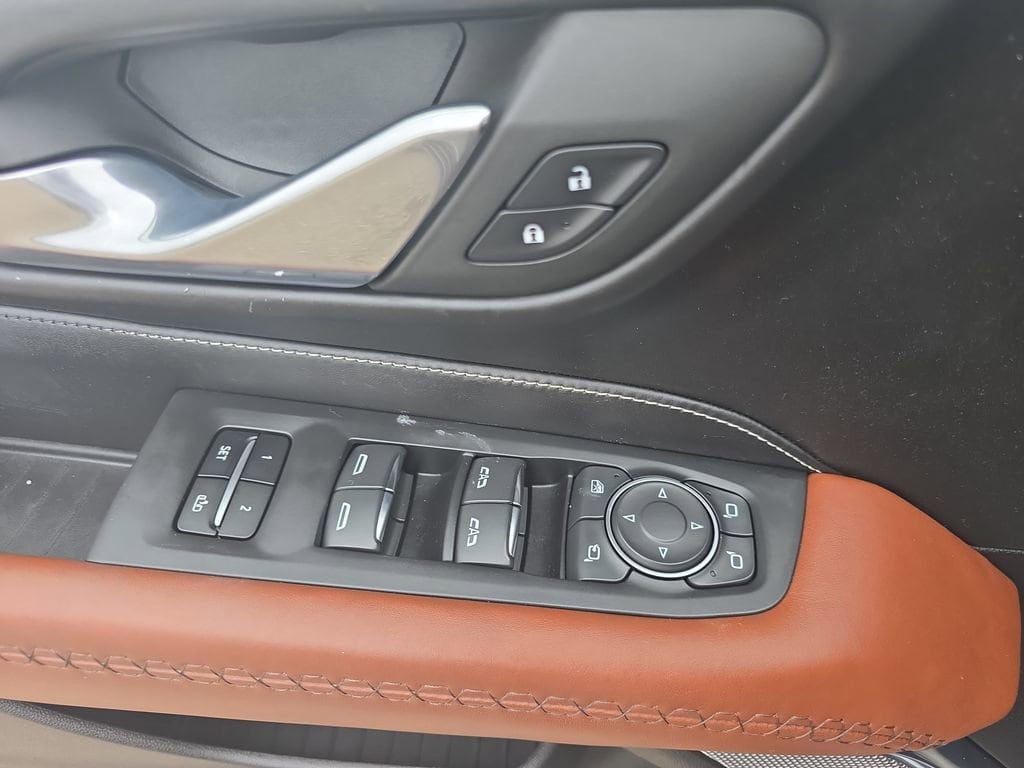2023 GMC Yukon XL Denali Ultimate - Photo 31