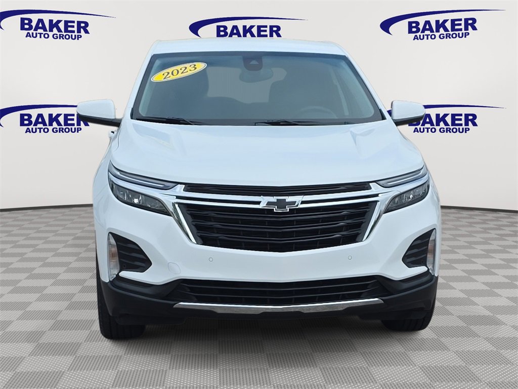 2023 Chevrolet Equinox LT photo 2