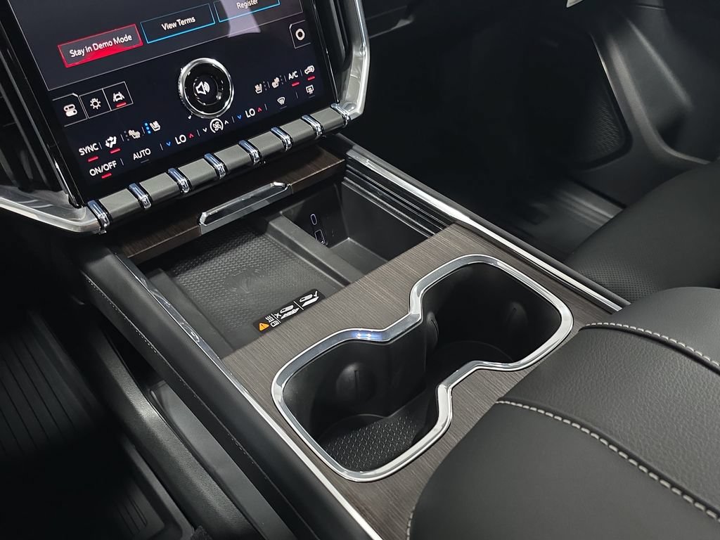 2026 GMC Acadia Denali - Photo 24