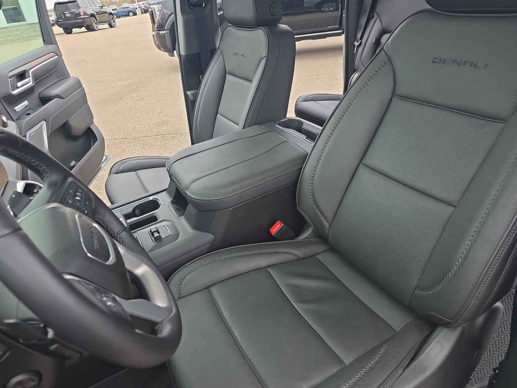 2026 GMC Sierra 1500 Denali - Photo 14
