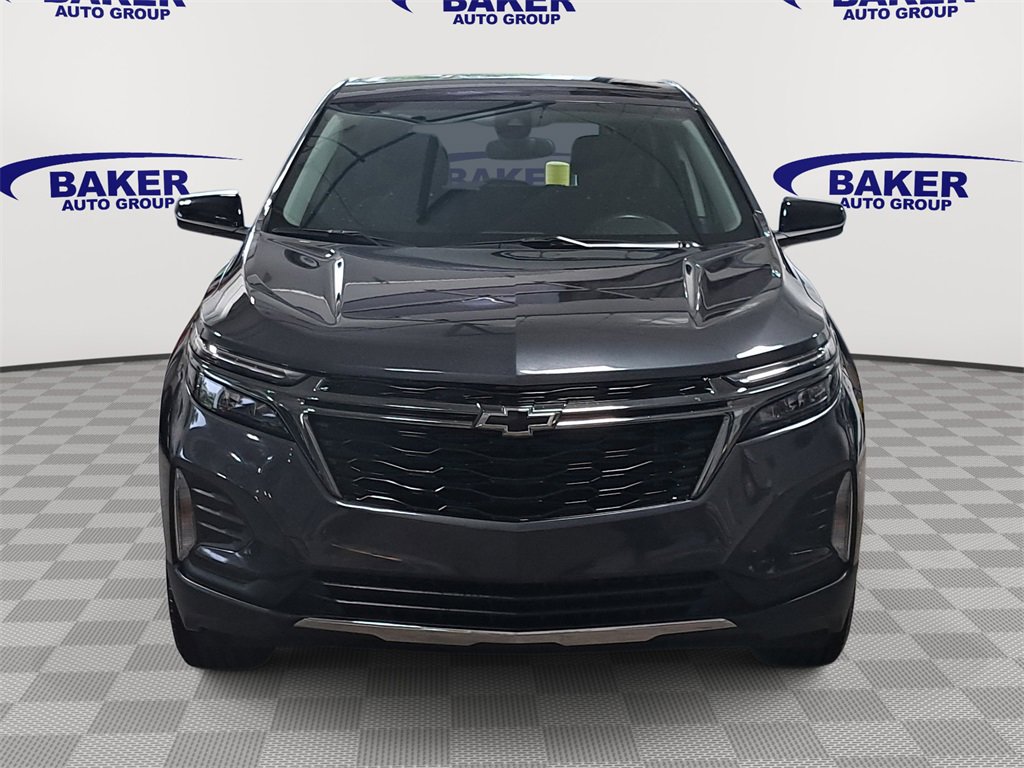 2022 Chevrolet Equinox LT photo 2