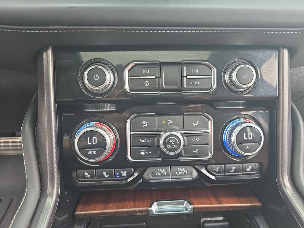 2023 GMC Yukon XL Denali Ultimate - Photo 24