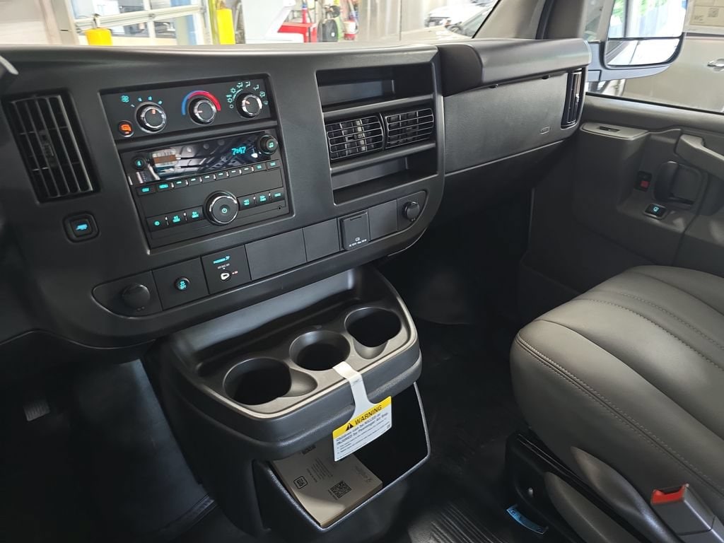 2026 GMC Savana Cargo Work Van - Photo 23