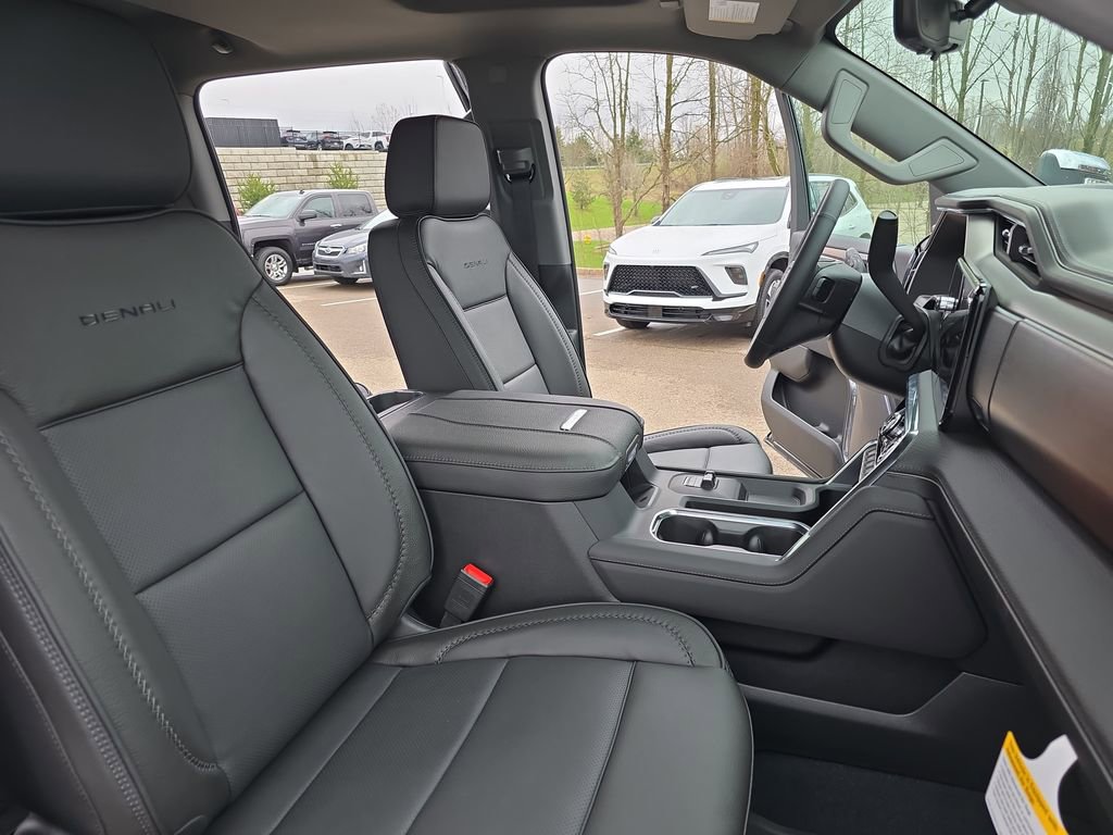 2026 GMC Sierra 2500HD Denali - Photo 10