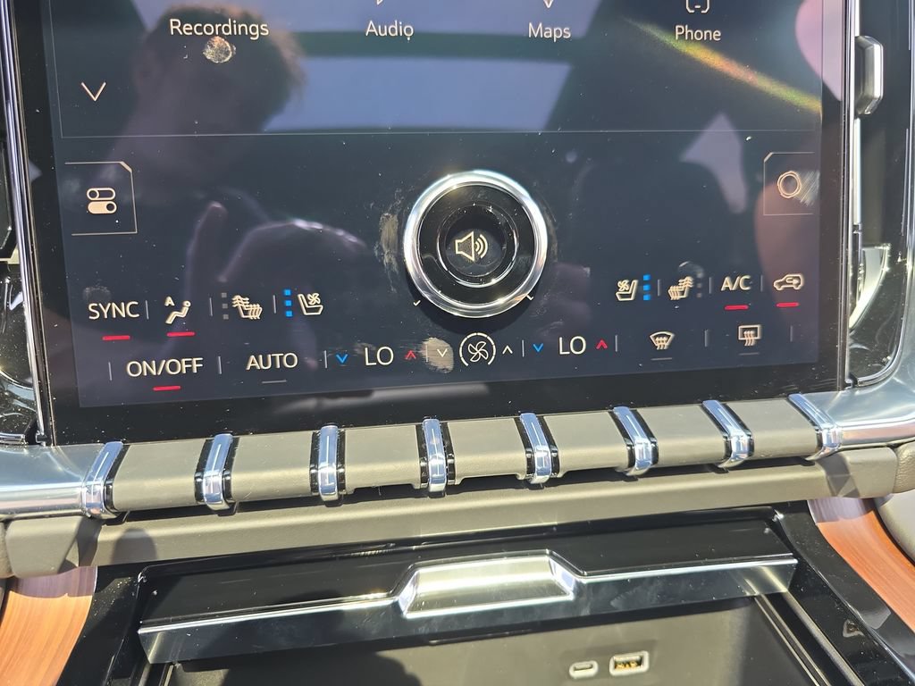 2026 GMC Yukon XL Denali - Photo 22